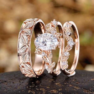 Vintage Leaf Nature Inspired Couple Rings Set Moissanite Engagement Rings For Women And Men Custom Solid Gold His Hers Wedding Band Gifts