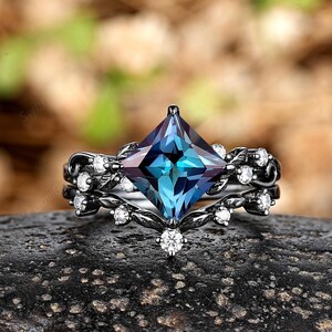 Unique Princess Cut Alexandrite Engagement Ring Set, Black Gold Gothic Leaf Wedding Rings Bridal Set, Custom Moissanite Anniversary Ring