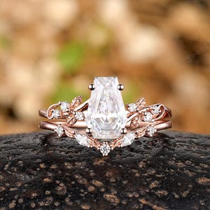 Vintage Coffin Cut Moissanite Engagement Ring Set 14k Gold Leaf Inspired Wedding Rings For Women Custom Diamond Anniversary Ring Bridal Set