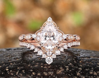 Vintage Pear Moissanite Engagement Ring Set Gold Milgrain Moissanite Halo Wedding Ring Curve Wedding Band Custom Anniversary Rings For Women