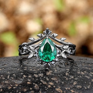 Vintage Pear Shaped Emerald Engagement Ring Set, Gothic Black Gold Leaf Branch Promise Rings For Women, Antique Emerald Wedding Ring Gifts