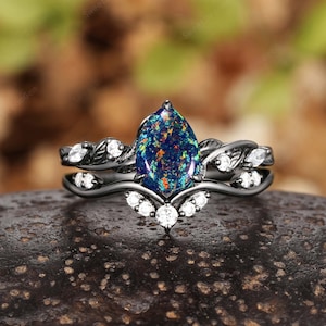 Gothic Schwarz Opal Blatt Verlobungsring Set, Schwarz Gold Schwarz Feuer Opal Braut Set, Rhodium Schwarz Eheringe für Frauen, Versprechen Ring Geschenke