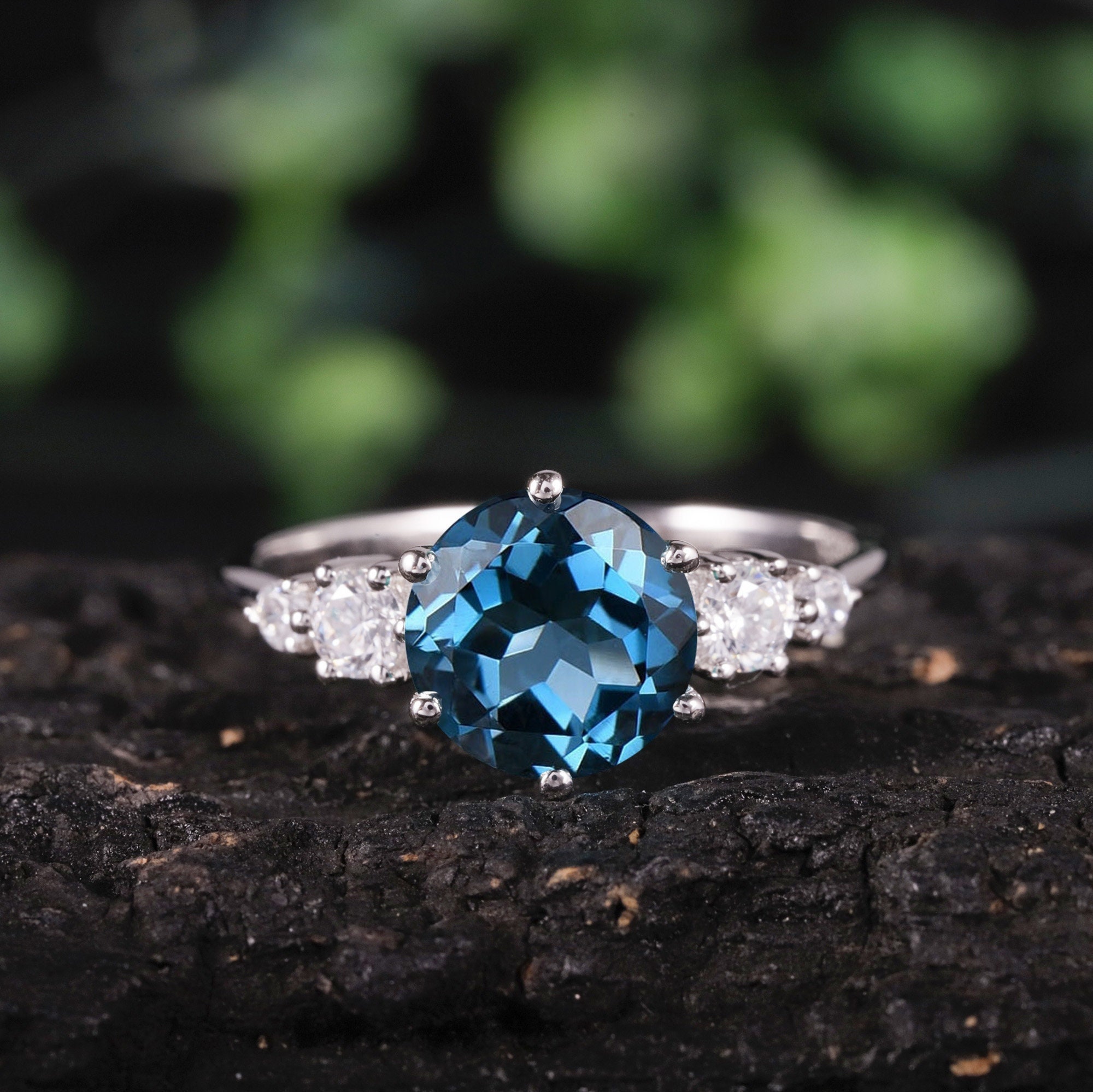 Vintage 3 Carats London Blue Topaz Engagement Ring, Unique Round Cut Vintage 3 Carats London Blue Topaz Engagement Ring, Unique Round Cut