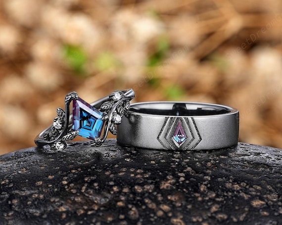 Gothic Black Gold Kite Alexandrite Couple Ring Set, Leaf Nature