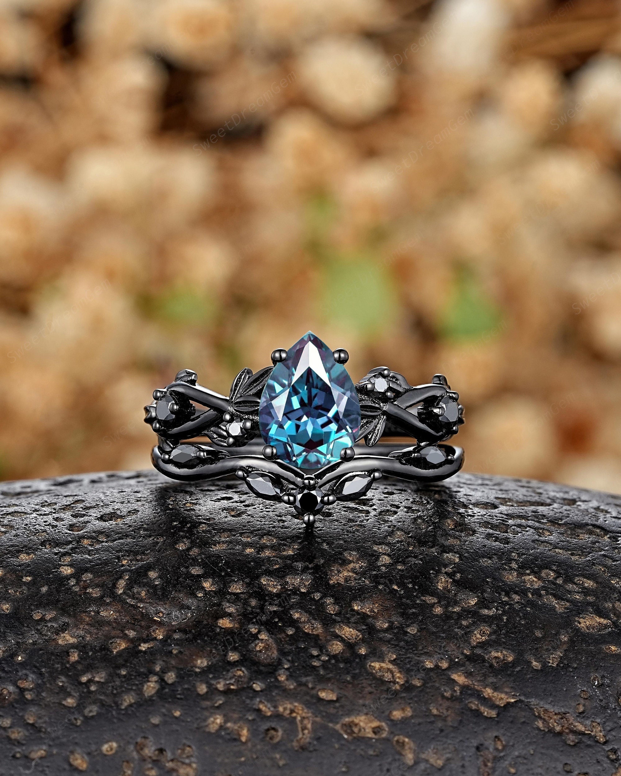 Vintage Pear Alexandrite Engagement Rings Set Black Gold Leaf