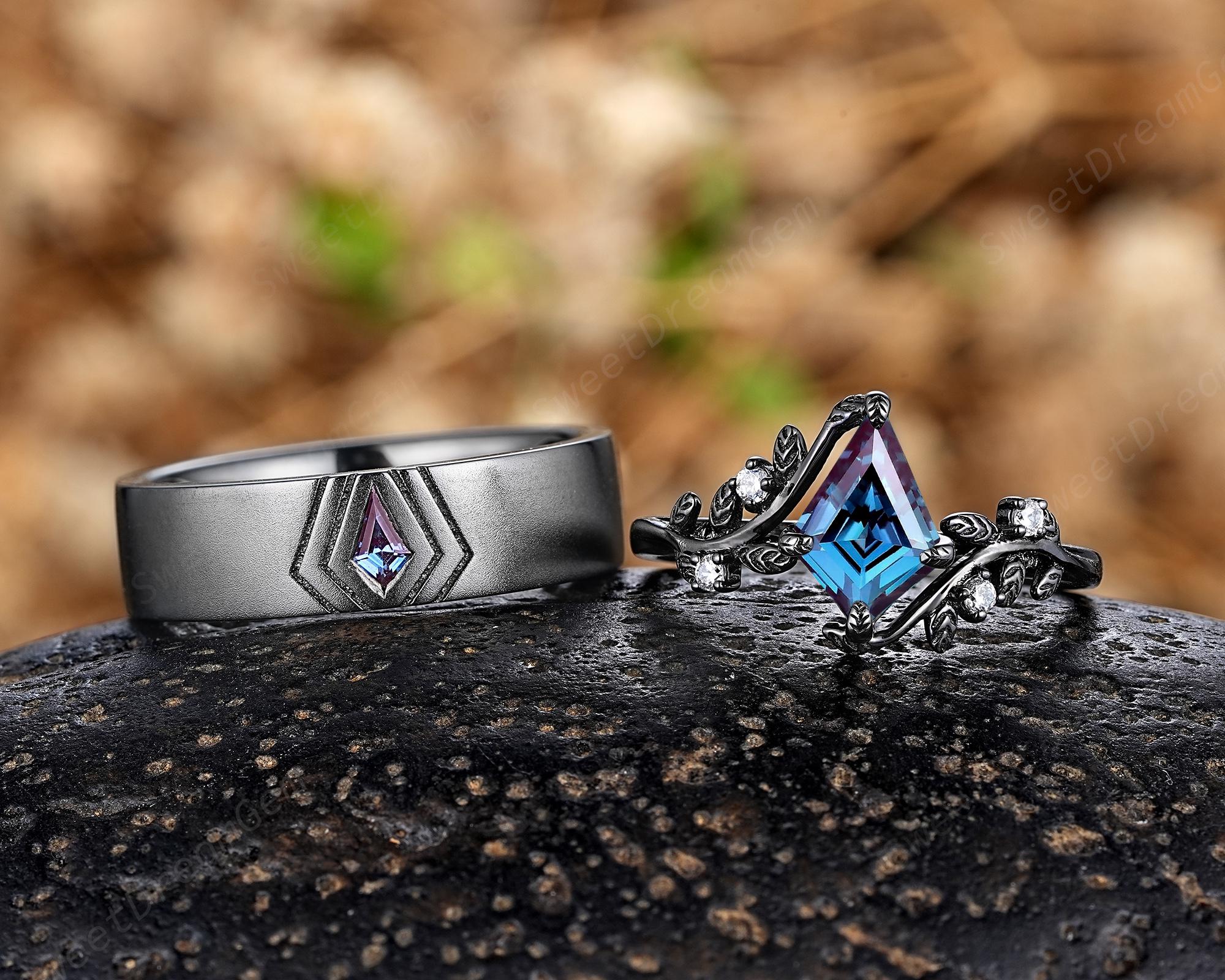 アスティエ　クリスマスオーナメント　ENGAGEMENT RING BLACK Nature Inspired Black Opal Leaf Engagement Ring Set, Rhodium Black