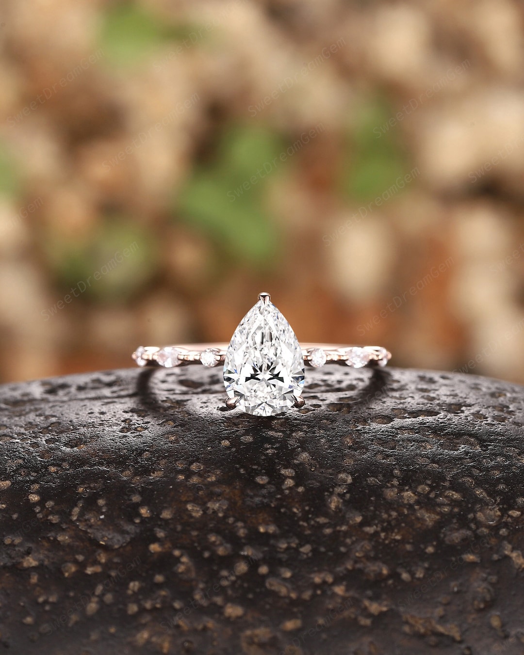 1 Carat IGI CERTIFIED D/VS1 Pear Lab Grown Diamond Engagement Ring ...