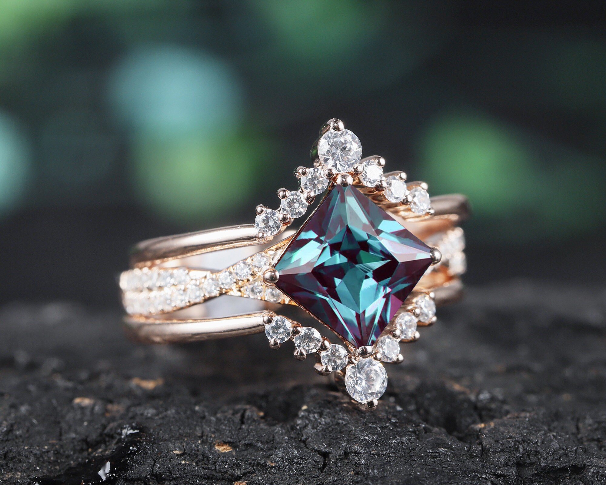 3PCS Vintage Princess Cut Alexandrite Bridal Set, June Birthstone 3PCS Vintage Princess Cut Alexandrite Bridal Set, June Birthstone