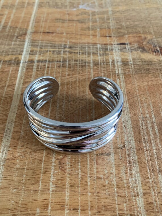 Solid Sterling Silver Raised Cuff Bracelet 925 Ch… - image 4
