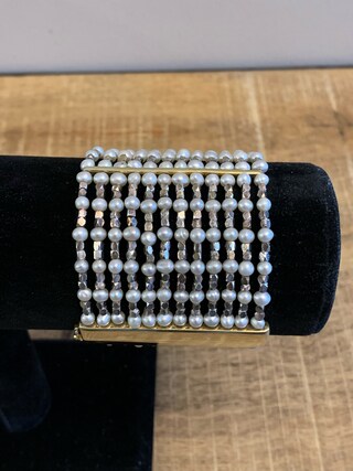 Bracciale Con Perle D'Acqua Dolce E Pirite Dorata, Chiusura In Oro 14K E Catena Estensione, Gioiello Artigianale Donna