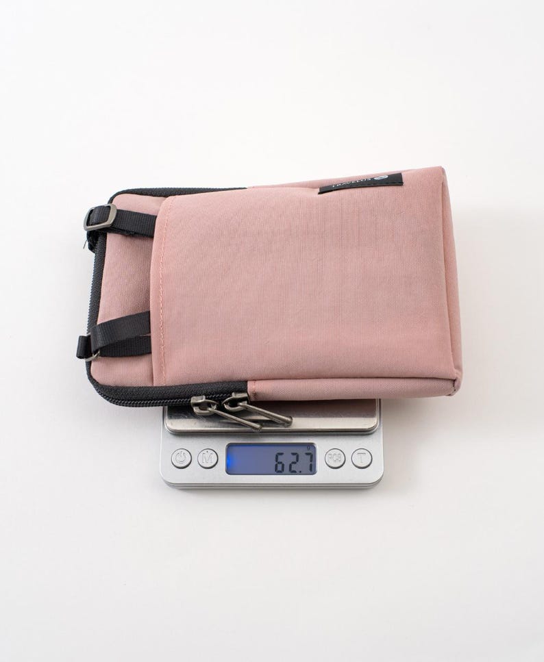Crossbody Mobile Bag | Lightweight Water-Resistant Passport Smartphone Pouch - Korea Made Bild 9