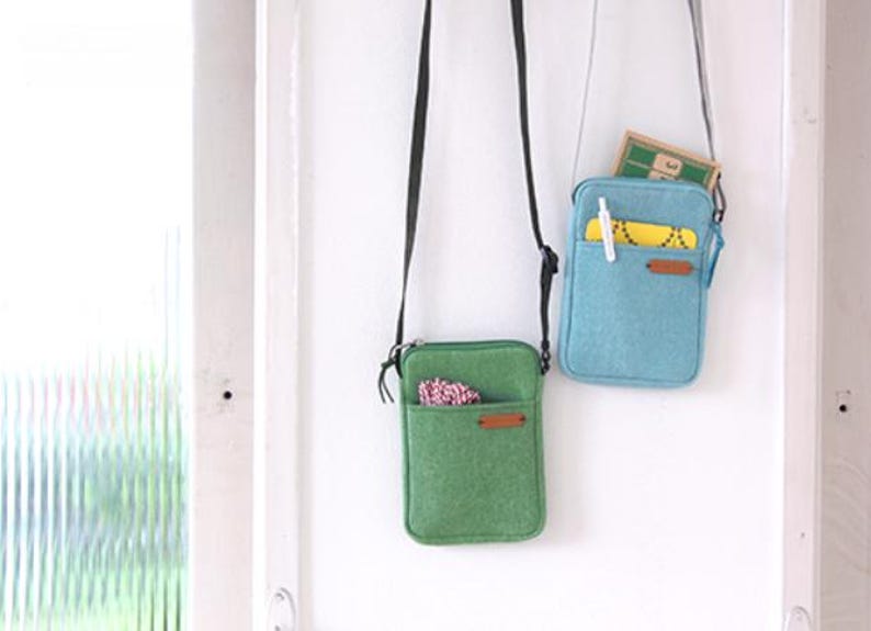 Bolso bandolera de lona para pasaporte o minibolso de hombro para teléfono inteligente - Hecho en Corea imagen 11