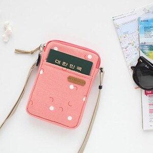 Bolso bandolera de lona para pasaporte o minibolso de hombro para teléfono inteligente - Hecho en Corea coral dots