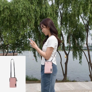 Crossbody Mobile Bag | Lightweight Water-Resistant Passport Smartphone Pouch - Korea Made Soft Pink