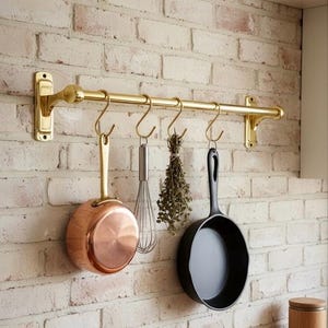 Unlackierter Topfhalter aus Messing