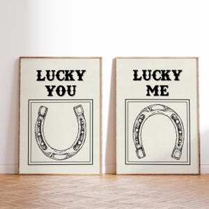 Póster de herradura con estampado del oeste, arte de pared retro del oeste, impresión del salvaje oeste, decoración retro negra para el hogar, arte vaquero, arte imprimible con la suerte de "Your Lucky"
