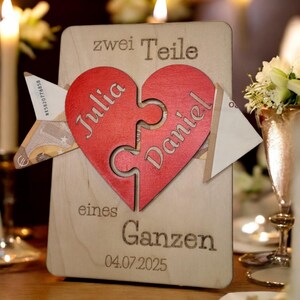 Einzigartiges Holz-Hochzeitsgeschenk: Personalisierte Karte für Geldübergabe mit Herz-Design