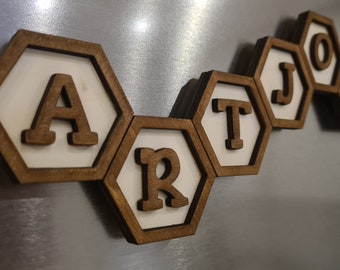 Kühlschrankmagnet aus Holz | Hexagon Magnet | Buchstabe | Personalisierte Magnet