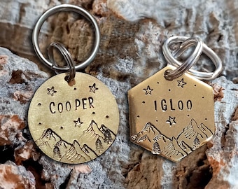 Gepersonaliseerde, handgegraveerde messing hondenpenning "COOPER"