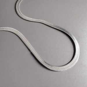 Snake chain in silver, stainless steel necklace, snake look jewelry, herringbone chain