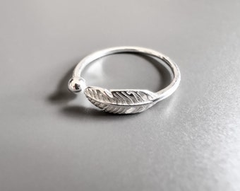 Anillo de plata 925 con motivo de plumas, anillo boho de plata, anillo de dedo con pluma en plata, anillo de mujer 925 plata, anillo pequeño ajustable