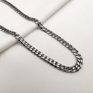 Cuban necklace in silver, curb chain, link chain, stainless steel chain, gift idea for women, Cuban chain, stainless steel, link chain