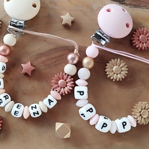 Daisy silicone pacifier clip