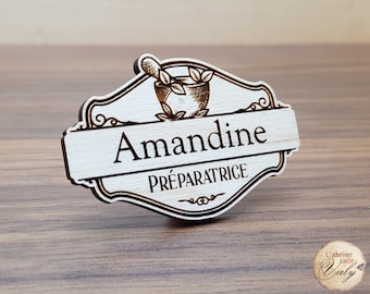 Badge en bois pharmacie personnalisé, style rétro, préparatrice, élève préparateur, badge officine, badge mortier préparatrice