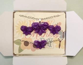 Fête des Mères avec noeud coeur violet | Fête des Mères | Ensemble de bijoux | Fait main | Origamis | Cadeau | Violet | Coeurs | Bijoux |