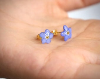 Forget-me-not resin flower stud earrings, blue flower earrings, forget-me-not earrings, small botanical earrings for her