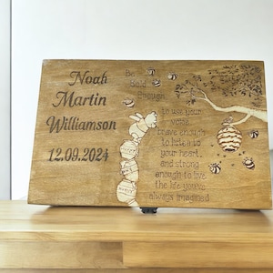 Große individuell angefertigte, handverbrannte Erinnerungs- / Andenken- / neue Babybox