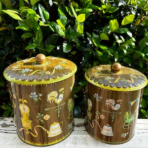 Vintage MCM Colonial Biscuit/Tea Tins