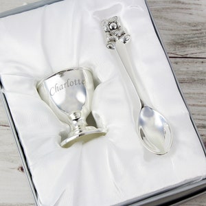 Cadeau personnalisé pour enfant : coquetier et cuillère en argent, idéal pour toutes les occasions : un nouveau-né, Pâques, un baptême, un baptême ou toute autre occasion image 2