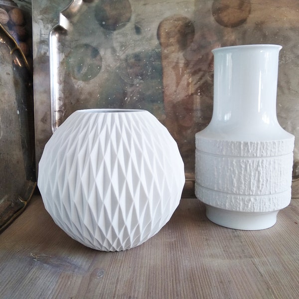 Weisse Thomas Kugelvase Op Art Stil mit Rautenmuster aus den 60er 70er Jahre + Weisse Thomas Vase Arcta Borkenrand Rosenthal Made in Germany