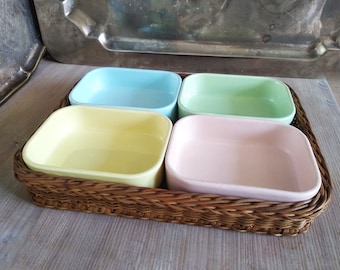 Menage 4pcs. -Set by Wächtersbach 50 60 Years Vintage Porcelain Delivery Bowls Set with basket in pastel colors from Rocabilly Era