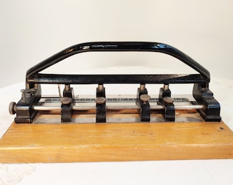 Hole punch from the 1940s in black by Soennecken No. 240 Vintage cast iron solid wood document weight office workroom workshop Germany