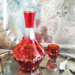 Glass carafe made of glass in &quot;Cut to Clear&quot; technique Glass bottle with plug + 3 small glasses 30s 40s