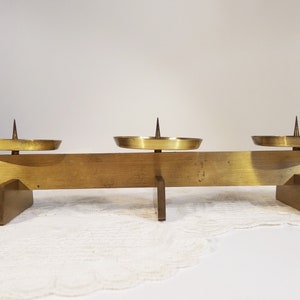 Brutalist candle holder made of solid brass for 3 wide candles / pillar candles 3 wicks, dismountable with plug connections