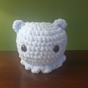 Blueberry the cuddle fish! //Cuddle fish//crochet//crochet cuddle fish//Cute crochet animal//amigurumi//blue cuddle fish//crochet fish//