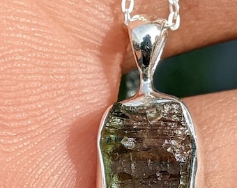 Moldavite Handmade Pendant, 100% Natural With Certified Gemstone, 925 Sterling Silver Pendant, Authentic Moldavite Pendant