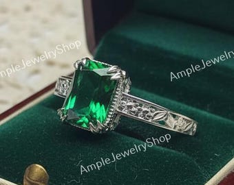 Pierścionek zaręczynowy z epoki edwardiańskiej z lat 90. XIX wieku w stylu art déco z 2,50-karatowym zielonym szmaragdem, wykonany ze srebra próby 935, antyczny pierścionek, elegancki pierścionek z kolekcji Estate dla kobiet