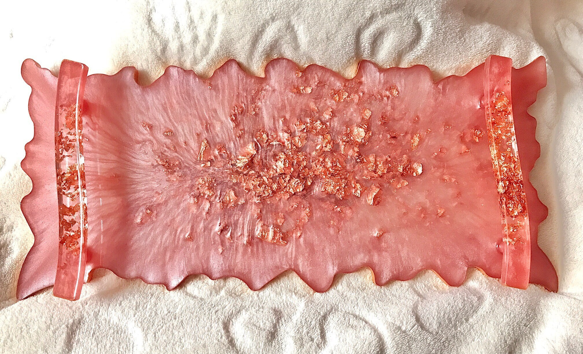 Plateau Décoratif Rose avec Poignées