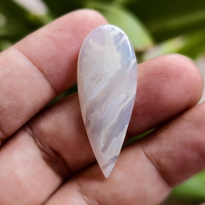 Feather Agate cabochon ...Natural white plume Agate .. cloud agate Cabochon... 22 CT... 42x16x3 mm