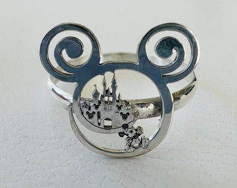 Mickey Mouse ring 925 sterling silver size 8 Disney castle ring Mickey walking magic kingdom