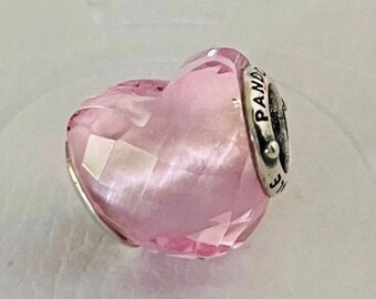 One Shape of love pandora Murano charm