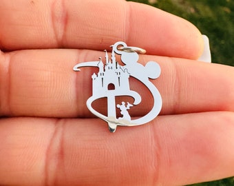 Ciondolo a forma di castello Disney in argento sterling 925 (solo ciondolo)