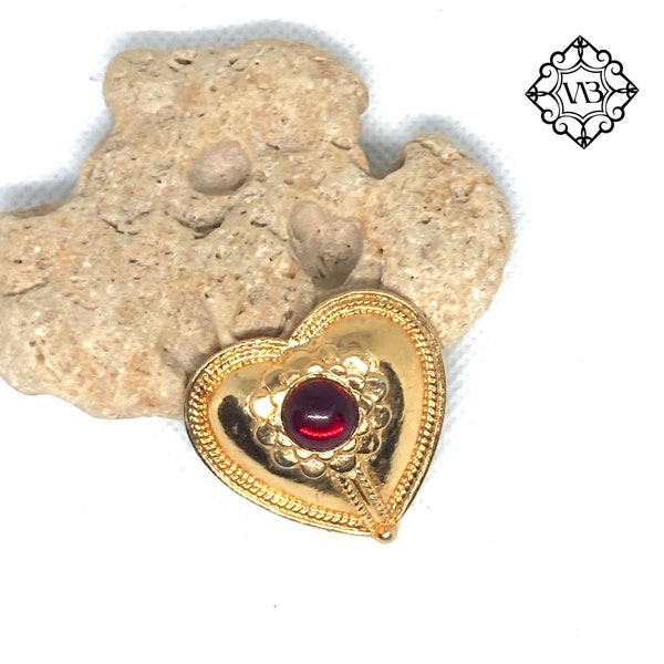 Vintage large gold tone Heart button