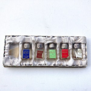 Vintage Montfort perfume set bottles