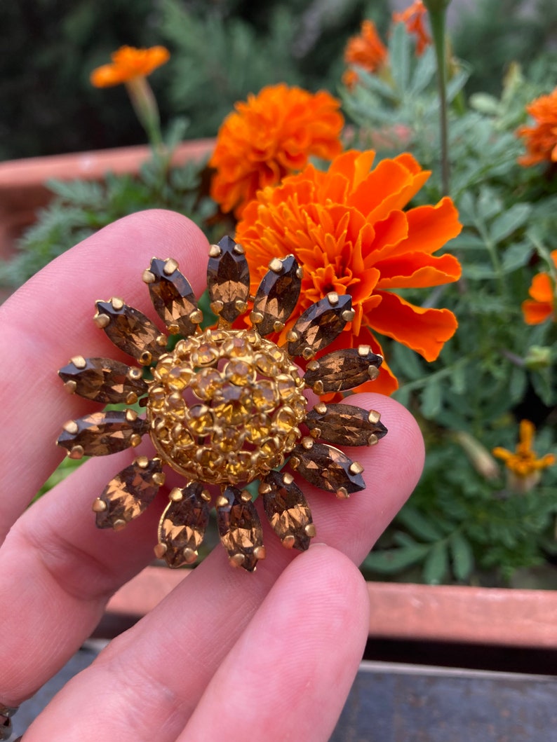 Vintage Floral Brooch With Crystals - Etsy