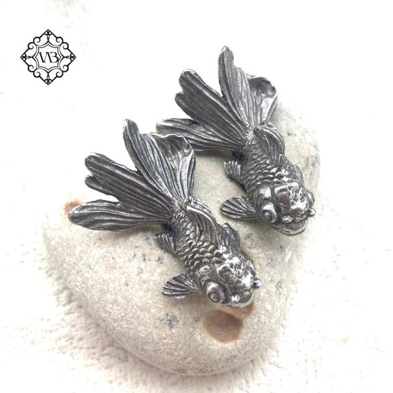 シルバー製魚の装飾品 中国美術 2匹 銀魚 箱あり シルバー製魚の装飾品